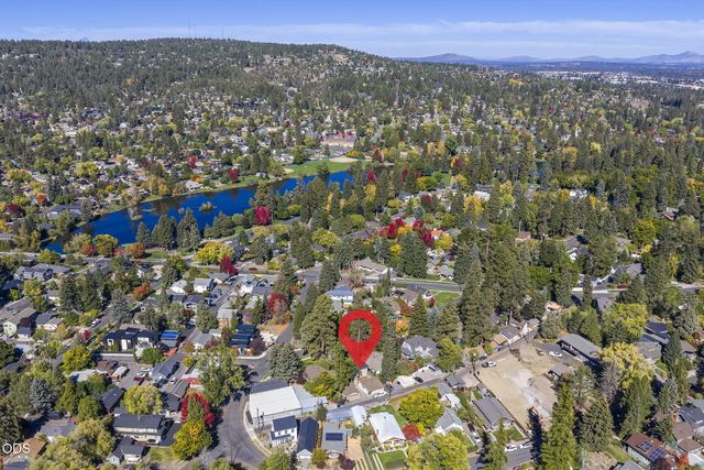 254 NW Congress Street 1 & 2, Bend, OR 97703