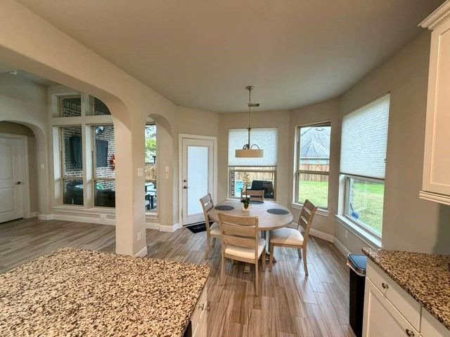 15 Twig Corner Cr, Tomball, TX 77375