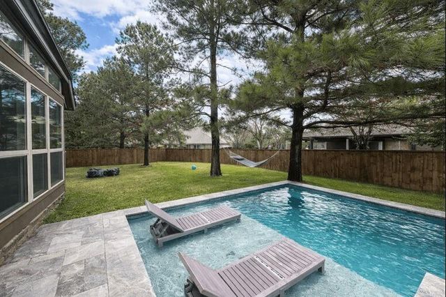 15 Twig Corner Cr, Tomball, TX 77375