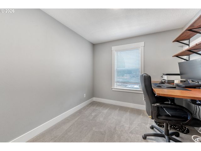 16496 FRONT Ave, Oregon City, OR 97045