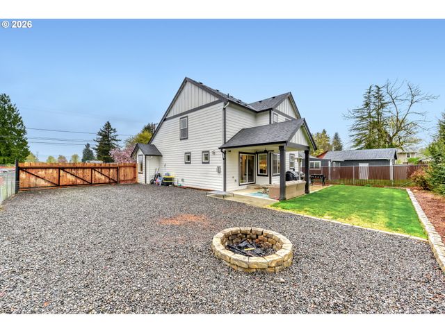 16496 FRONT Ave, Oregon City, OR 97045