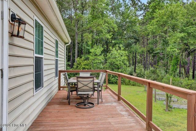 635 Cross Creek Drive, Hampstead, NC 28443
