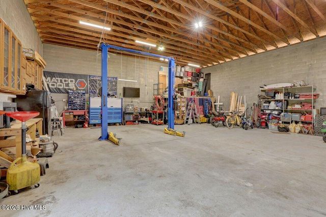 635 Cross Creek Drive, Hampstead, NC 28443