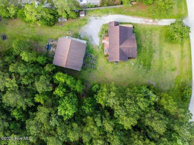 635 Cross Creek Drive, Hampstead, NC 28443