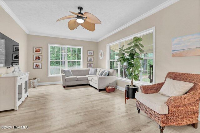 635 Cross Creek Drive, Hampstead, NC 28443