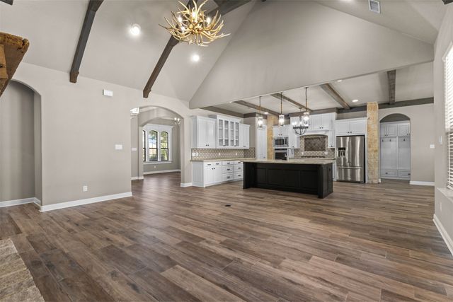 141 Vista Ridge Drive, Decatur, TX 76234