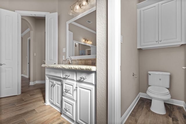 141 Vista Ridge Drive, Decatur, TX 76234