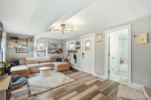 209 Arcade Street, Ypsilanti, MI 48197