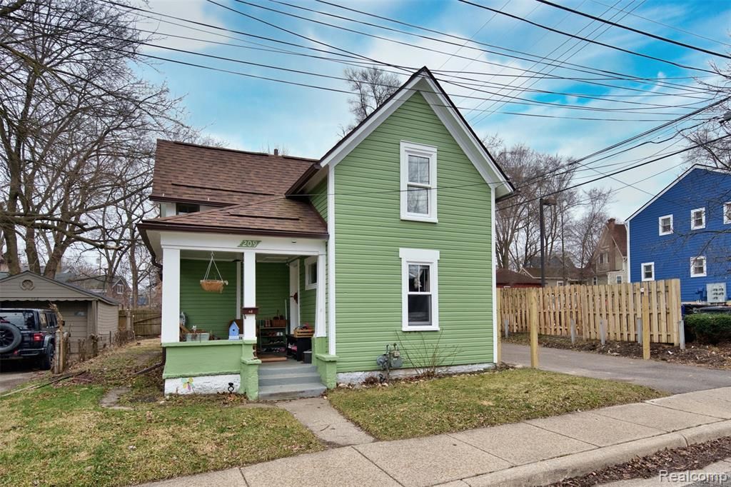209 Arcade Street, Ypsilanti, MI 48197