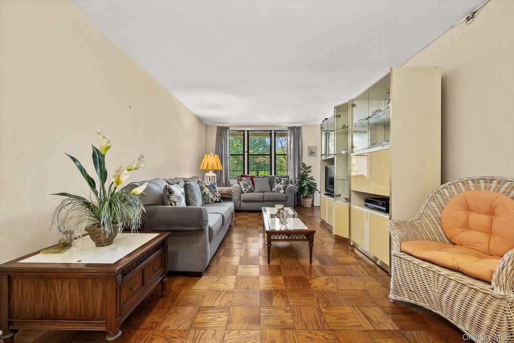 1874 Pelham Parkway S 2R, Bronx, NY 10461 — photo 3