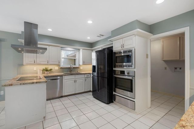 12202 Whittington Drive, Houston, TX 77077