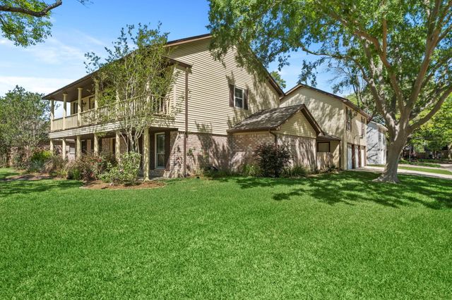 12202 Whittington Drive, Houston, TX 77077