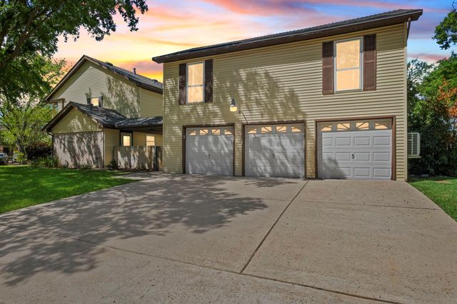 12202 Whittington Drive, Houston, TX 77077