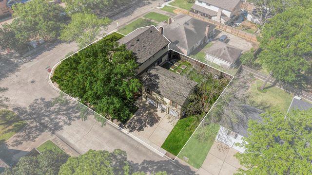 12202 Whittington Drive, Houston, TX 77077