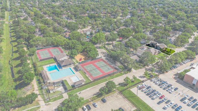 12202 Whittington Drive, Houston, TX 77077