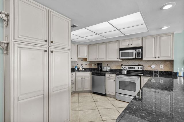 10200 Beach Club Dr Apt 6B, Myrtle Beach, SC 29572