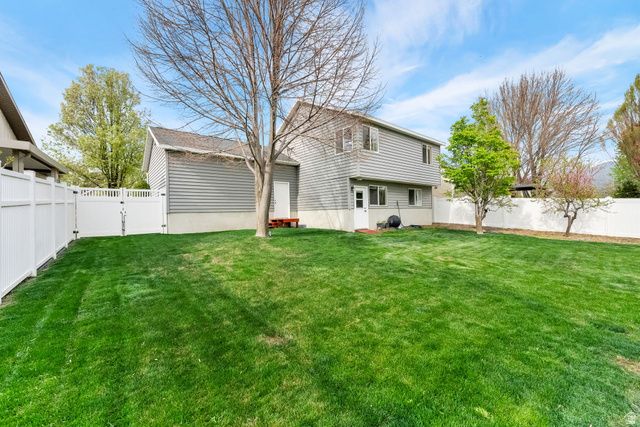 1445 W SILVERCREEK DR, Layton, UT 84041