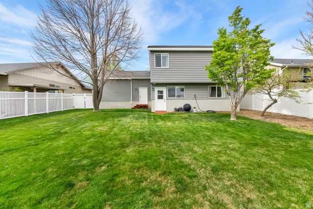 1445 W SILVERCREEK DR, Layton, UT 84041