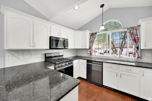 1445 W SILVERCREEK DR, Layton, UT 84041