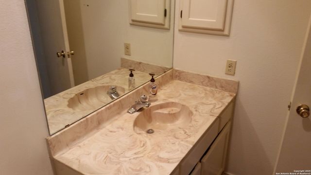 4107 Medical Dr Apt 6107, San Antonio, TX 78229