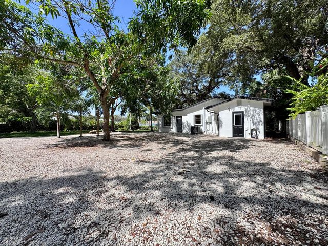 2390 SW 18th Avenue, Fort Lauderdale, FL 33315