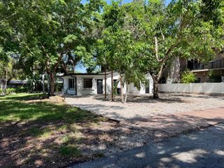2390 SW 18th Avenue, Fort Lauderdale, FL 33315