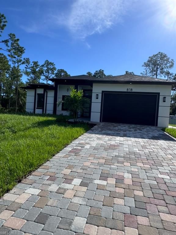 818 Columbus AVE, LEHIGH ACRES, FL 33972 — photo 2