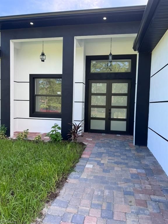 818 Columbus AVE, LEHIGH ACRES, FL 33972 — photo 4
