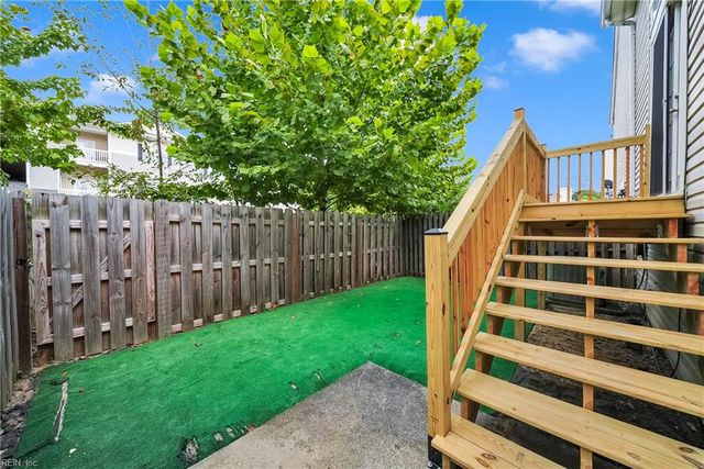 379 Lees Mill DR, Newport News, VA 23608