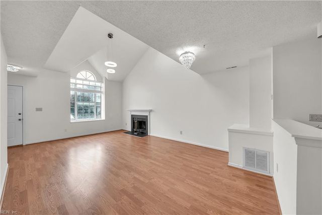 379 Lees Mill DR, Newport News, VA 23608