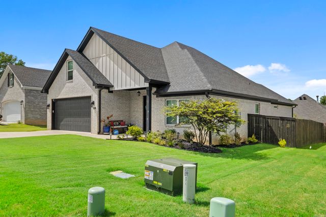 4016 Elizabeth Court, Benton, AR 72019