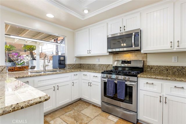 137 S Nebraska, Lake Elsinore, CA 92530