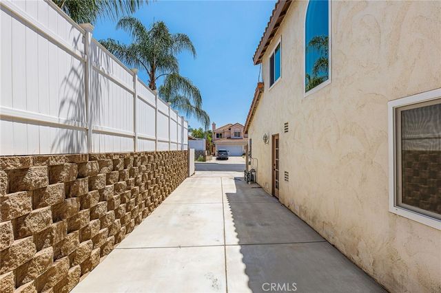 137 S Nebraska, Lake Elsinore, CA 92530