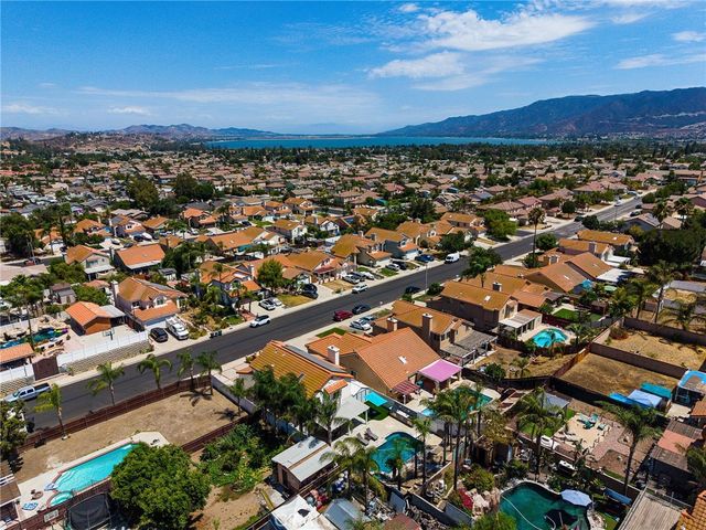 137 S Nebraska, Lake Elsinore, CA 92530