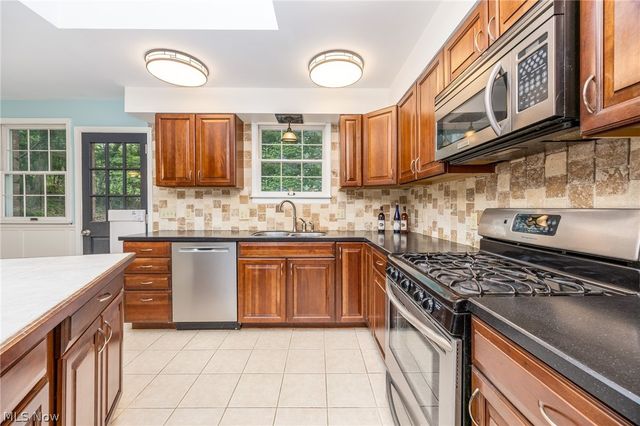 140 Sylvan Way, Marietta, OH 45750