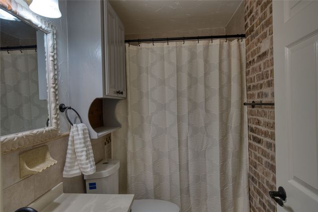 420 North Road, Kennedale, TX 76060