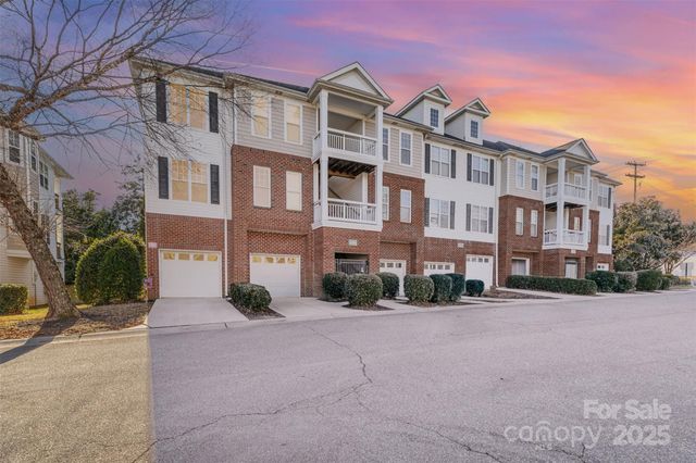 6730 Mallard Park Drive, Charlotte, NC 28262