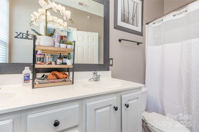 6730 Mallard Park Drive, Charlotte, NC 28262