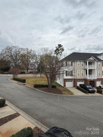 6730 Mallard Park Drive, Charlotte, NC 28262
