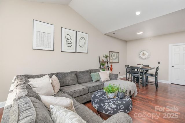 6730 Mallard Park Drive, Charlotte, NC 28262