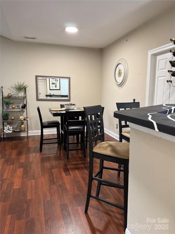 6730 Mallard Park Drive, Charlotte, NC 28262