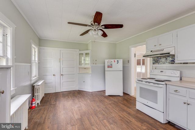 803 PERKINS LN, Edgewater Park, NJ 08010