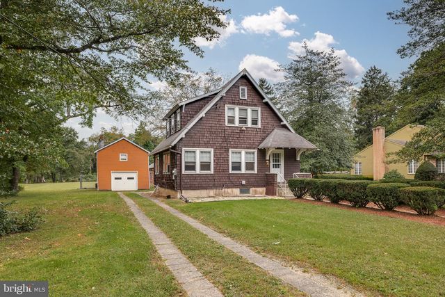 803 PERKINS LN, Edgewater Park, NJ 08010