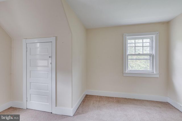 803 PERKINS LN, Edgewater Park, NJ 08010