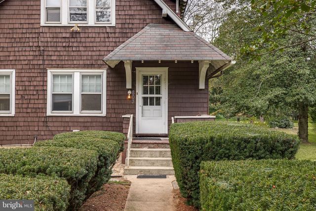 803 PERKINS LN, Edgewater Park, NJ 08010