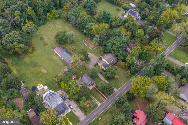 803 PERKINS LN, Edgewater Park, NJ 08010