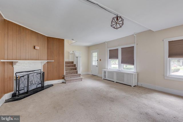 803 PERKINS LN, Edgewater Park, NJ 08010