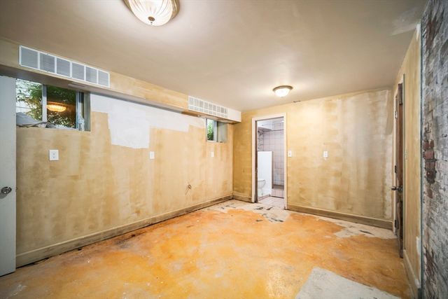 113 Dakota, Boston, MA 02124