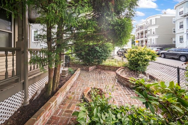 113 Dakota, Boston, MA 02124