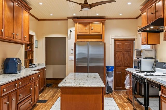 113 Dakota, Boston, MA 02124